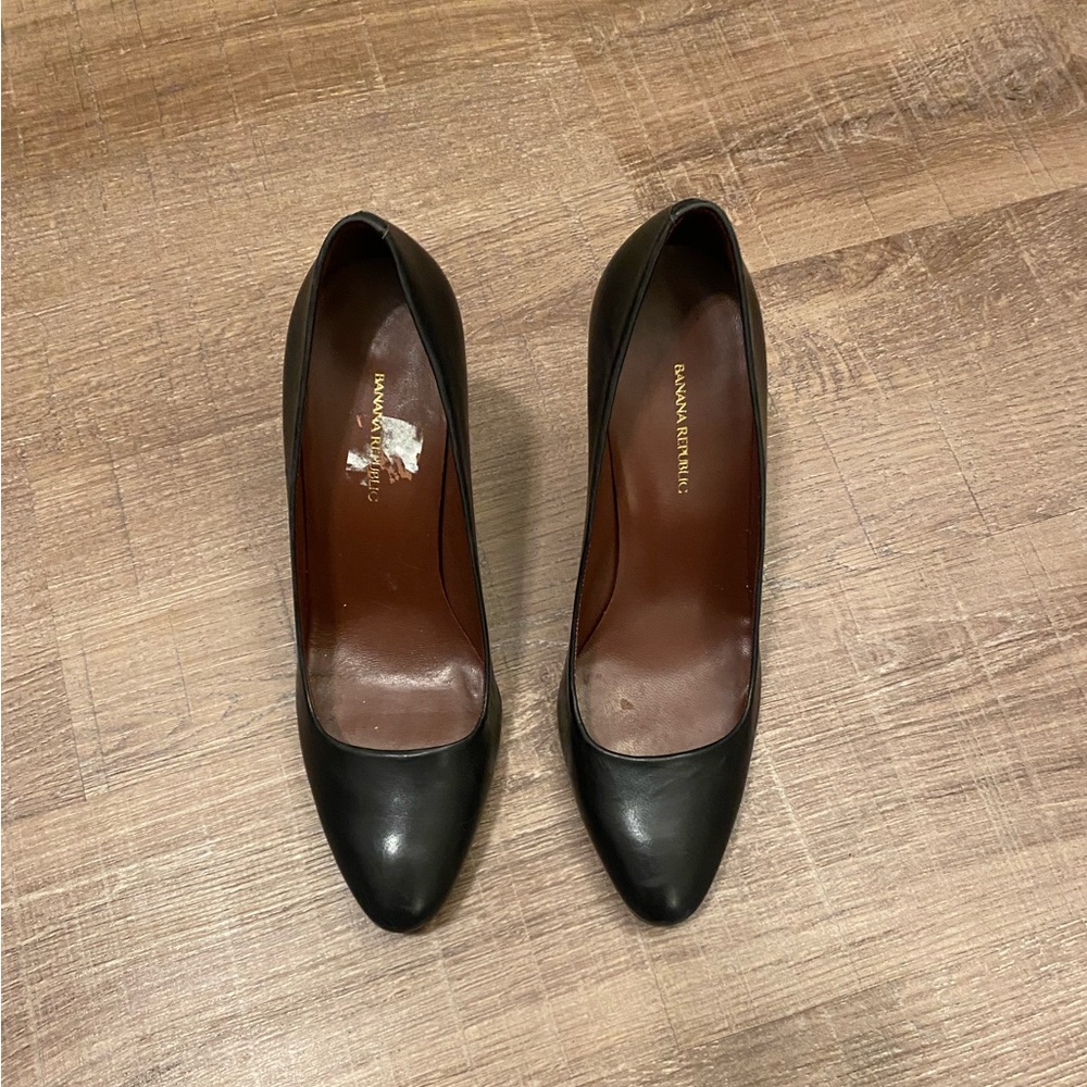 Black leather close toe heels